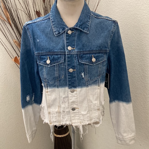 🎉HP🎉Boom Boom Jeans Women’s Blenched-Dip Cropped Boyfriend Denim Jacket Blue - Picture 12 of 15